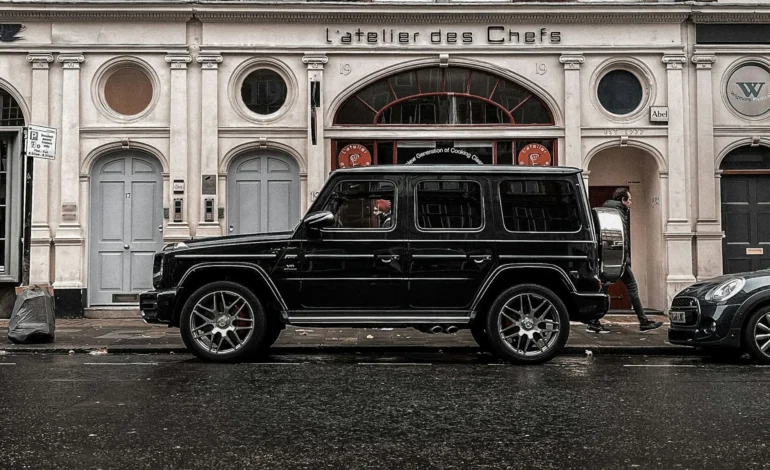webp image an suv a mercedes g wagon in london