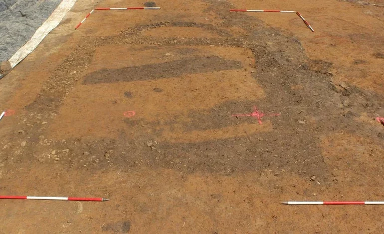 Roman sanctuary Frankfurt excavation revealing ritual structures