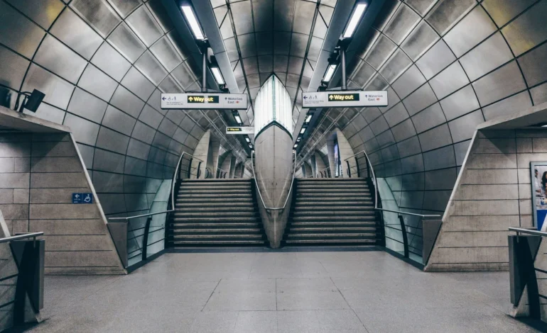 southwark tube station interior