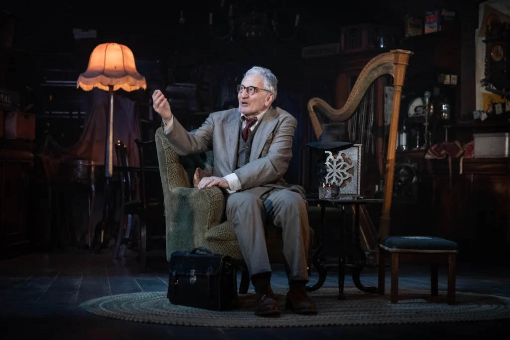 Henry Goodman as Gregory Solomon in Jonathan Munby’s revival of Arthur Miller’s The Price at the Marylebone Theatre. [Image Credit Marc Brenner]