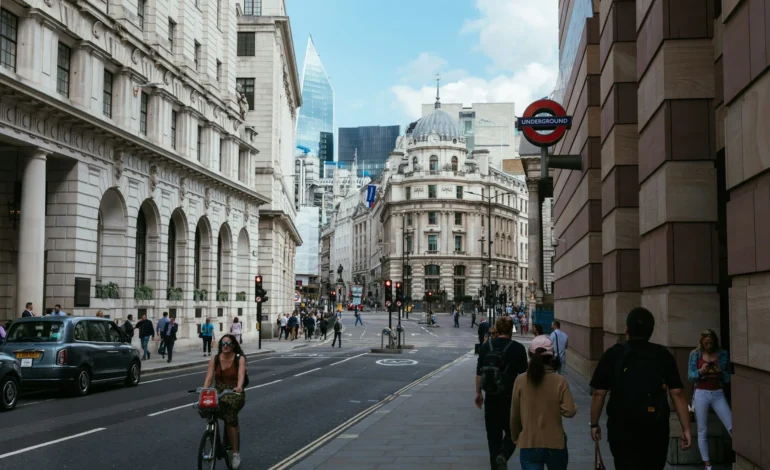 TfL launches London walking and wheeling plan with 1,000 new pedestrian crossings by 2031