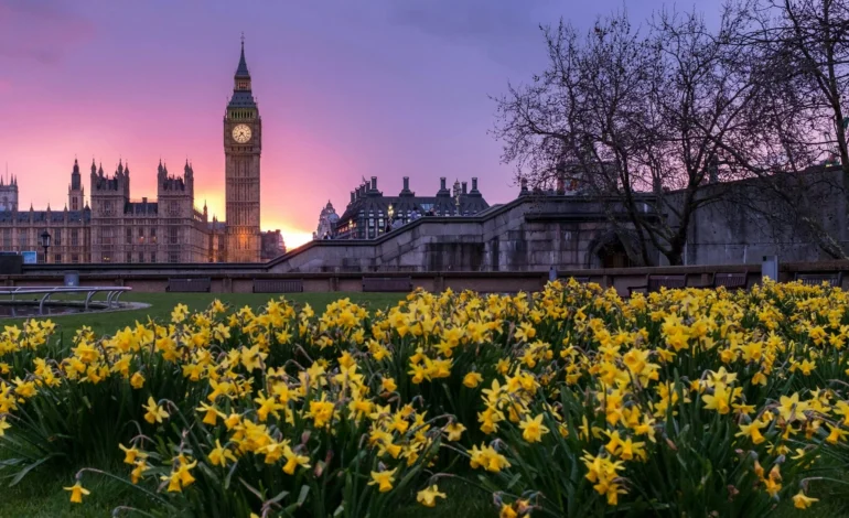 London launches first Heat Ready London plan to prepare for more frequent heatwaves