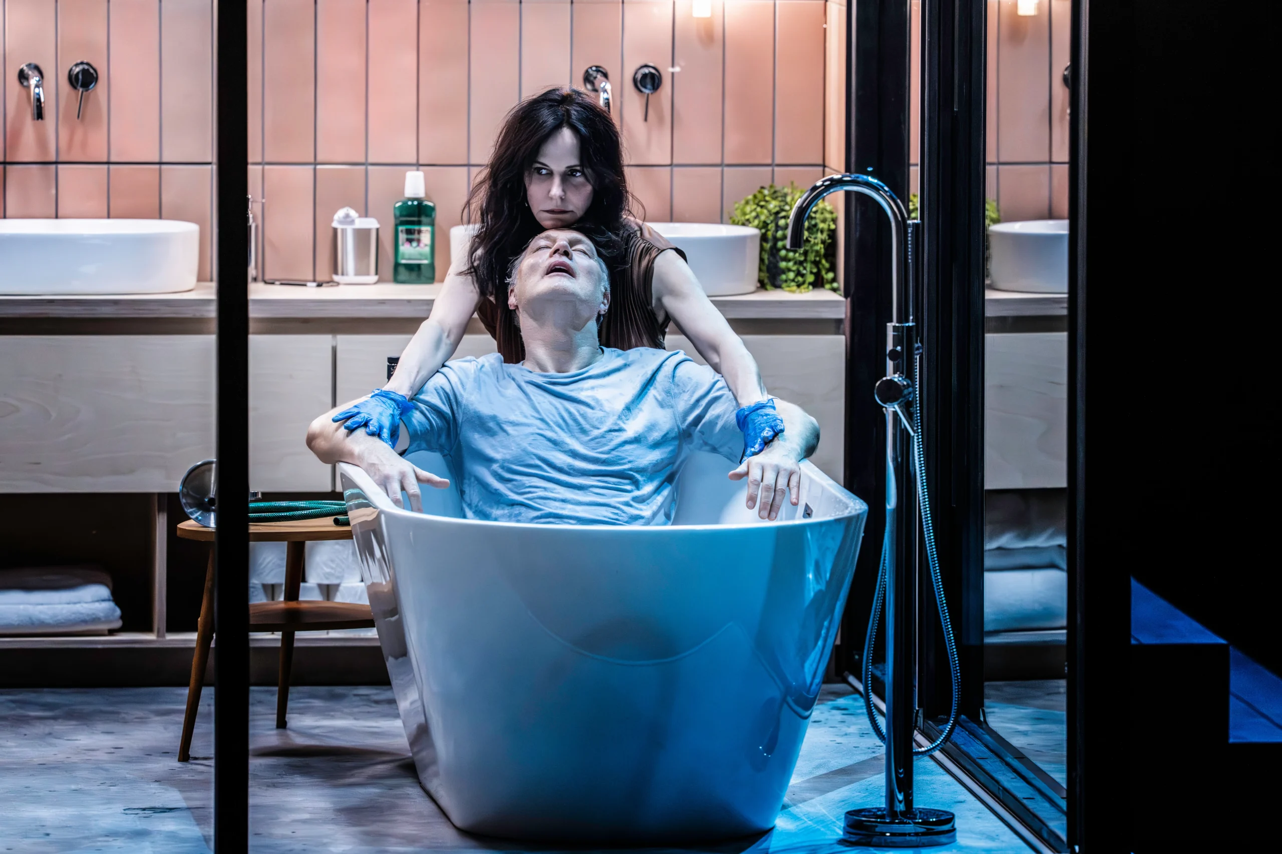 The Oresteia Bridge Theatre bathtub scene with David Morrissey and Mary Louise Parker