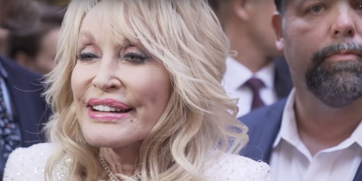 Dolly Parton with the West End cast at the 9 to 5 opening night curtain call, Savoy Theatre 2019